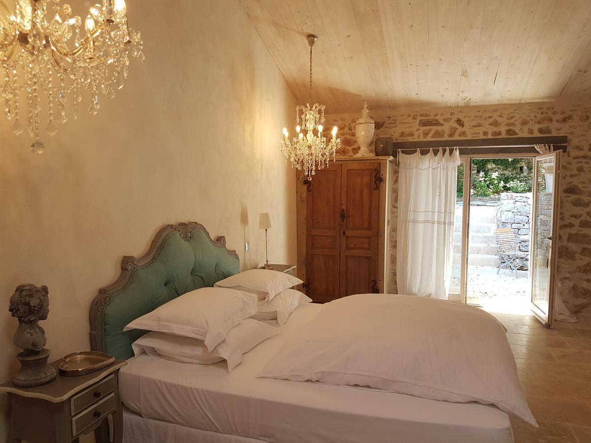 Le Domaine Saint Martin Bed & Breakfast Flassans-sur-Issole Luaran gambar
